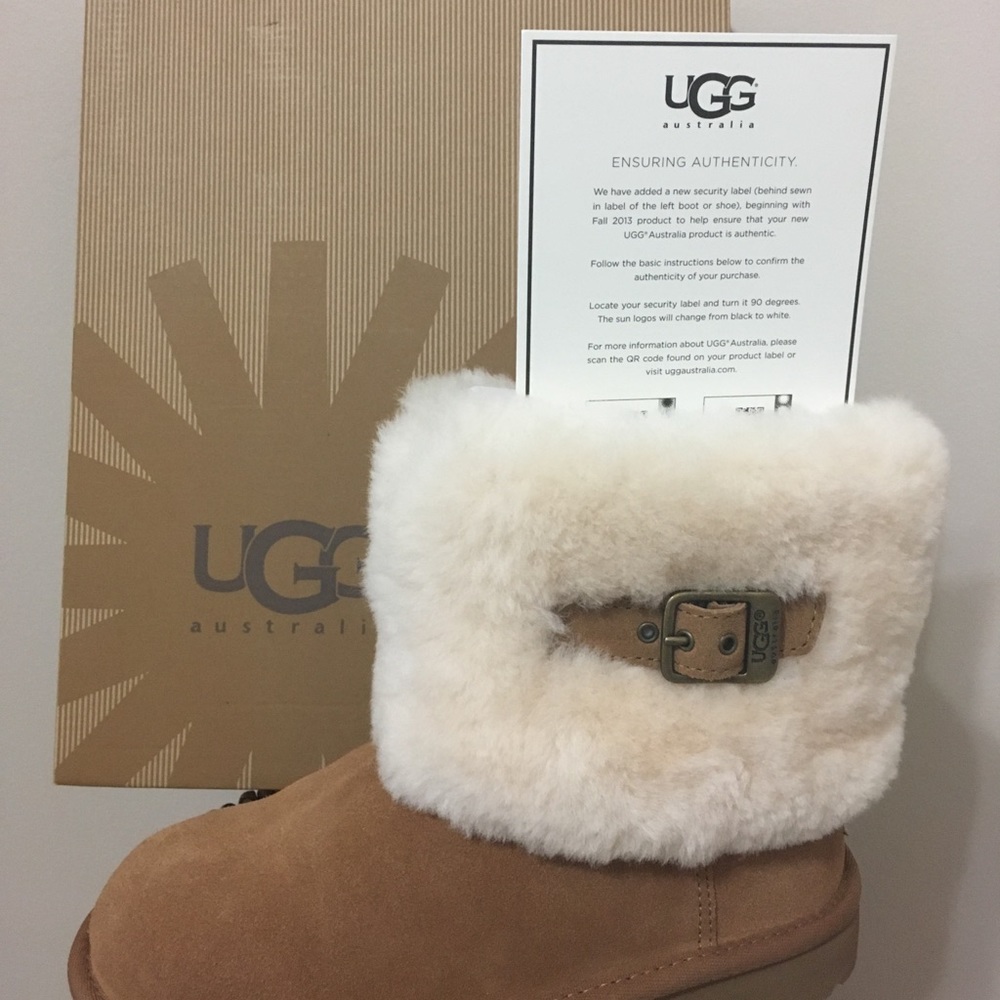 UGG Australia ELLEE short ankle boots, Adorable!